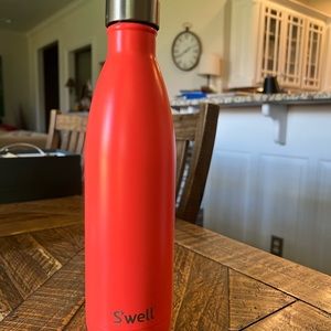 orange/pink swell waterbottle